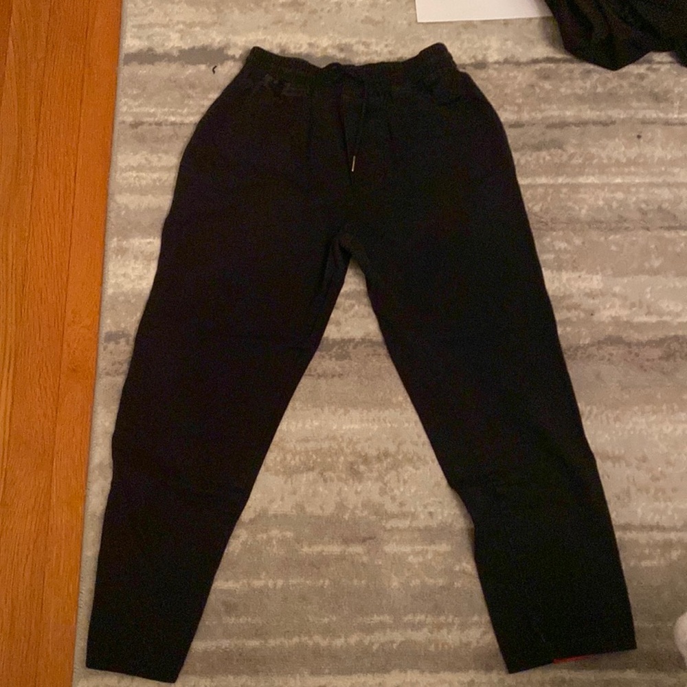 SEEK Black pants with red stripes down sides